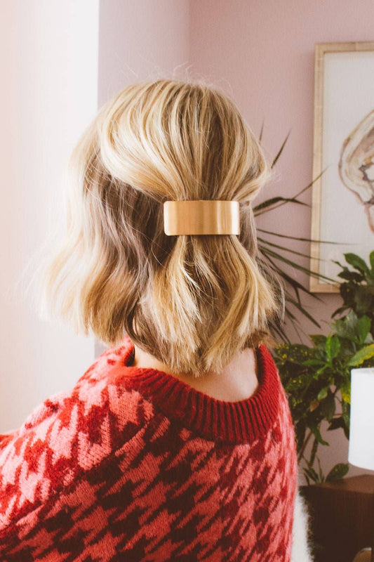 Minimalist Bronze Bar Clip