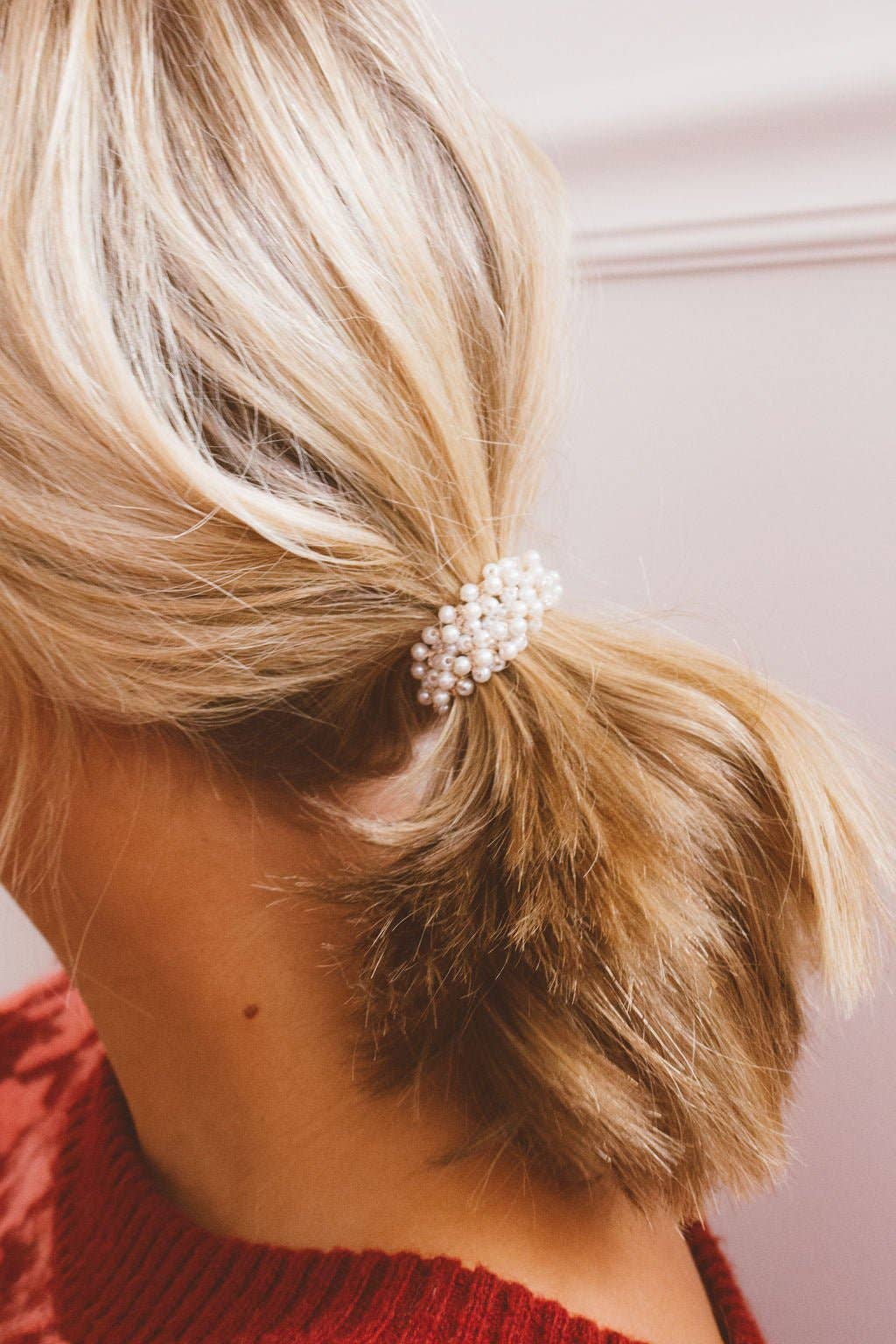 Luxe Pearl Tie