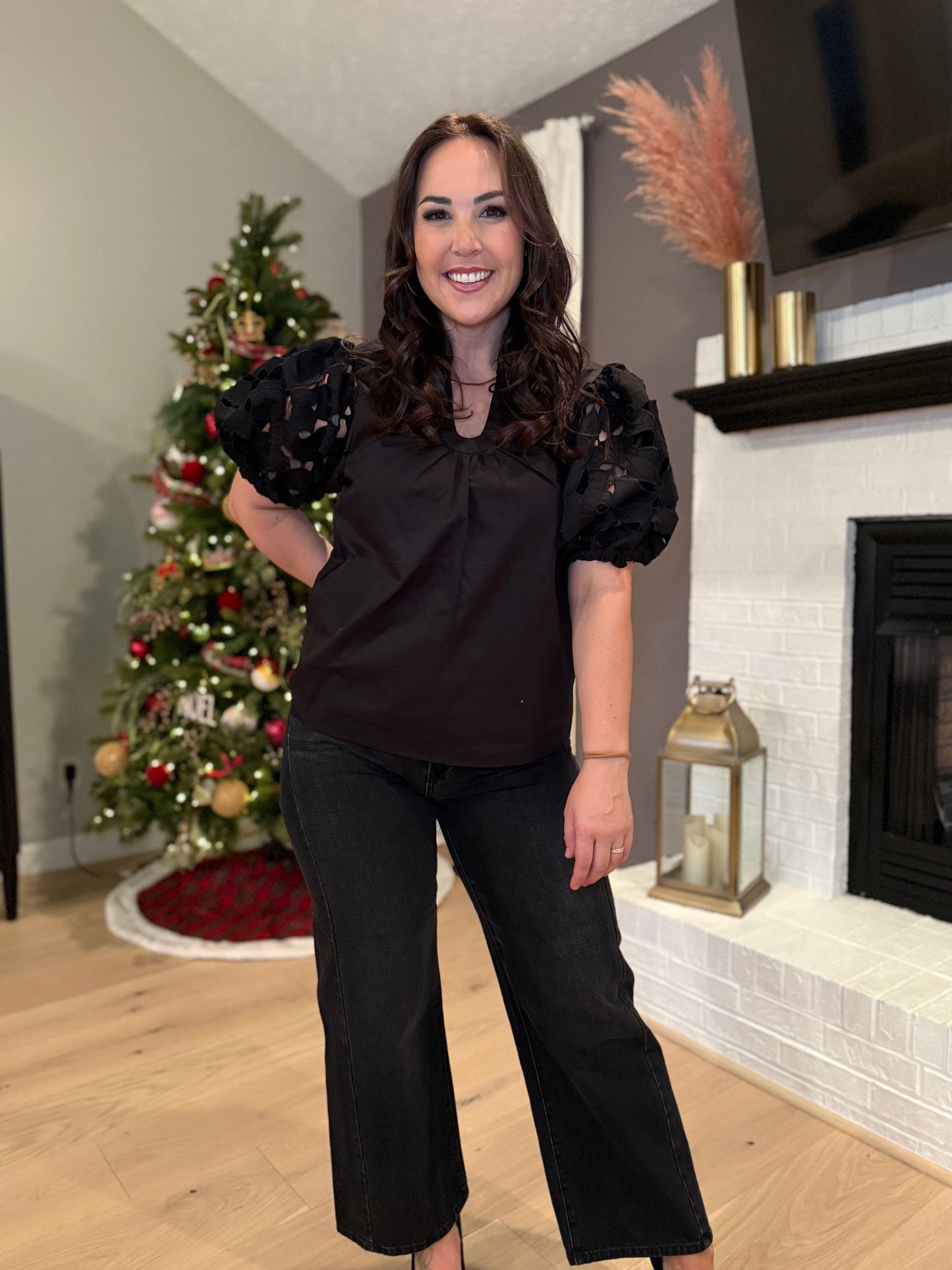 Eyelet Puff Sleeve Top